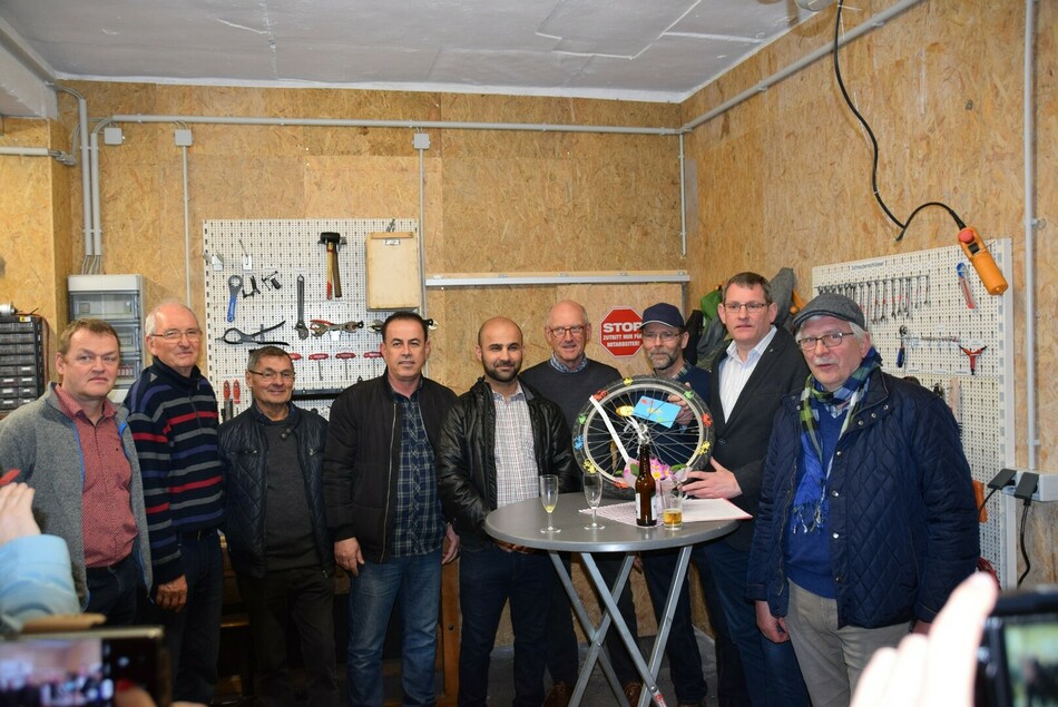 Team der Fahrradwerkstatt am Tag der Einweihung der neuen Werkstatt 28.03.2019 .